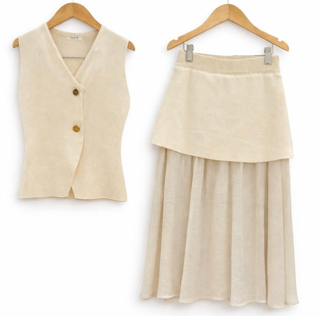 The Twirl & Shine Set Beige