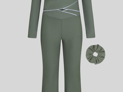 The Crossover Ribbed Set