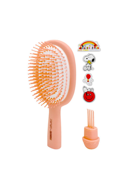 Charmed Hair Brush - Peanuts